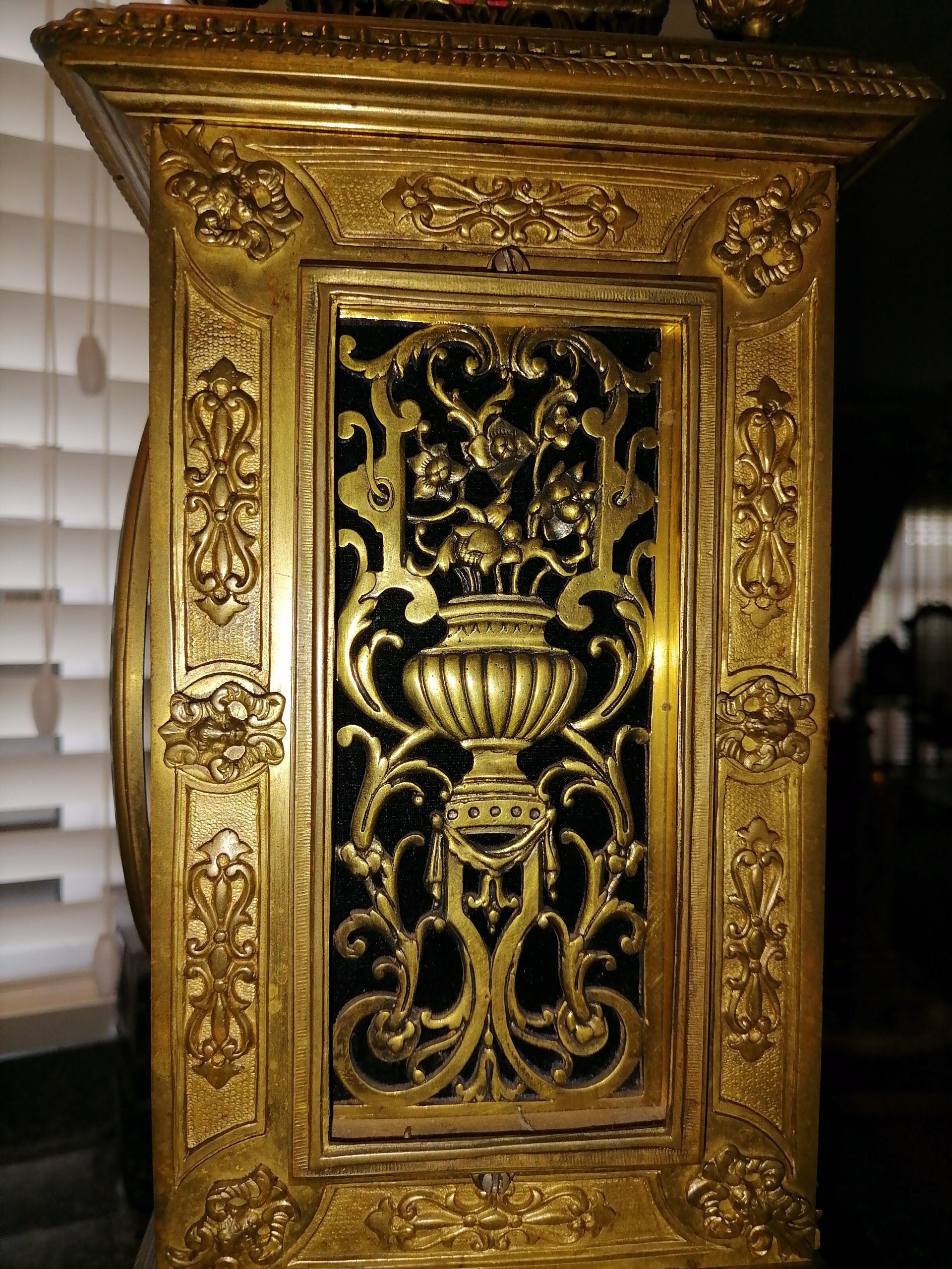FH08 - French ormolu mantle clock - Image 5