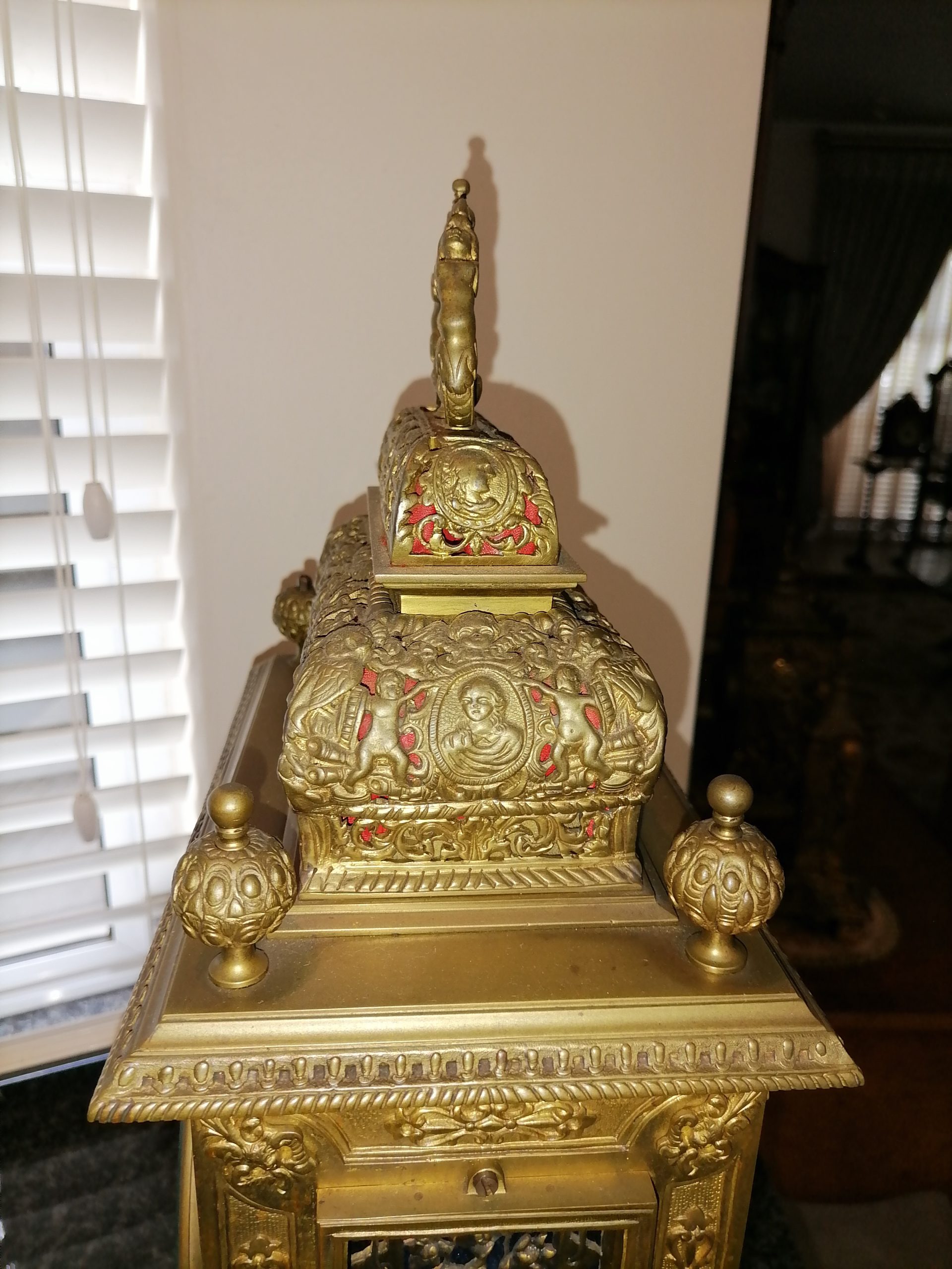 FH08 - French ormolu mantle clock - Image 4
